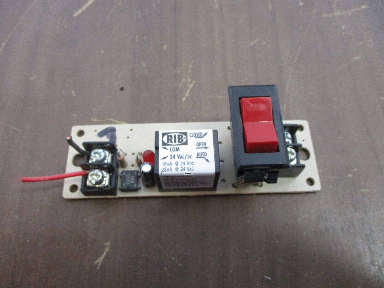 Functional Devices, Inc. RIB Track Mount Relay M24S 24VAC/DC Used