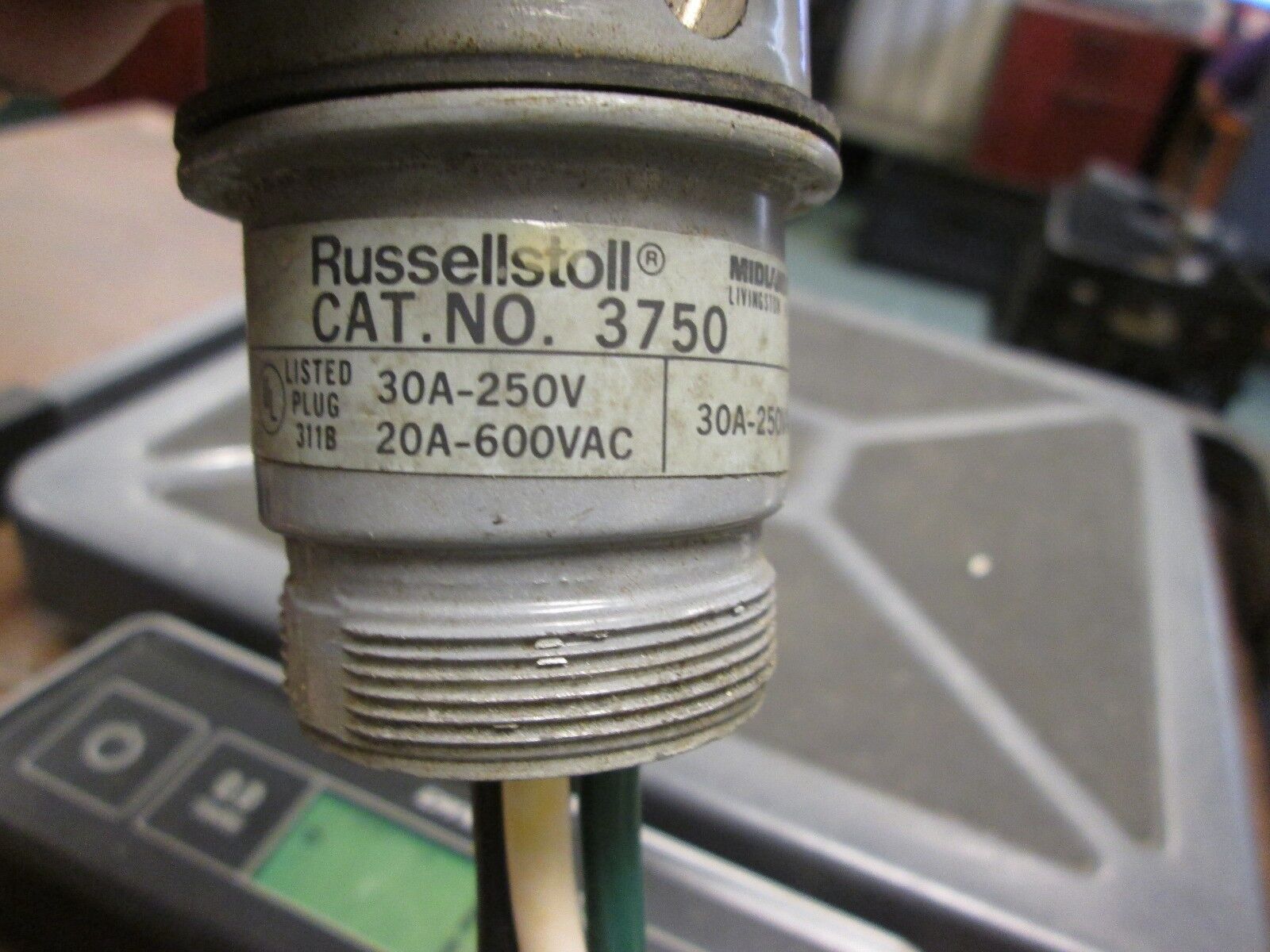 RussellStoll Plug 3750 30A @ 250V 20A @ 600V 3W **Open End** Used
