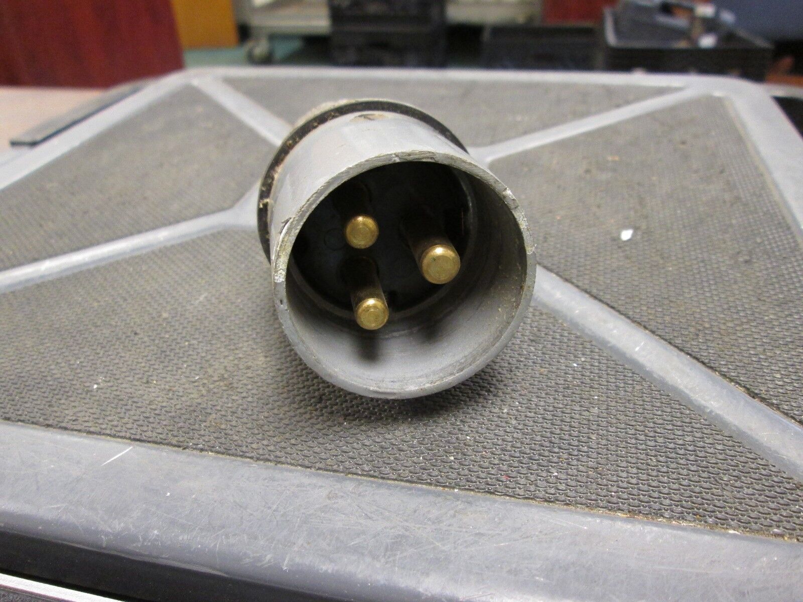 RussellStoll Plug 3750 30A @ 250V 20A @ 600V 3W **Open End** Used