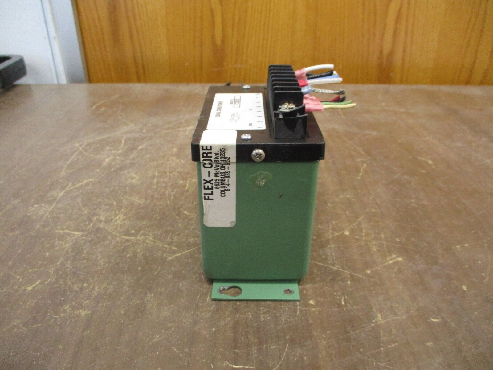 Flex-Core Signal Conditioner CTA212L *Broken Terminal Dividers* Used
