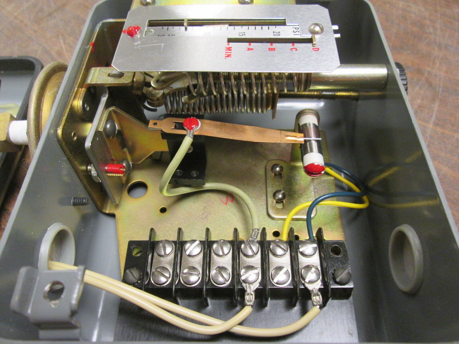 Johnson Controls Pressure Switch P80ABA-16 24VAC Used