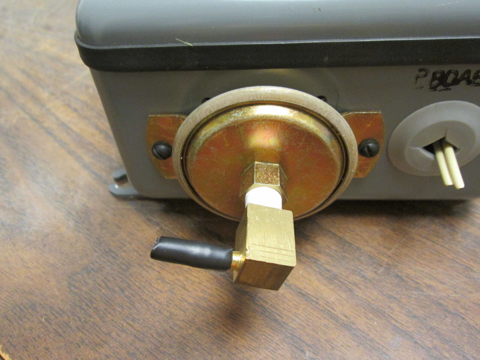 Johnson Controls Pressure Switch P80ABA-16 24VAC Used