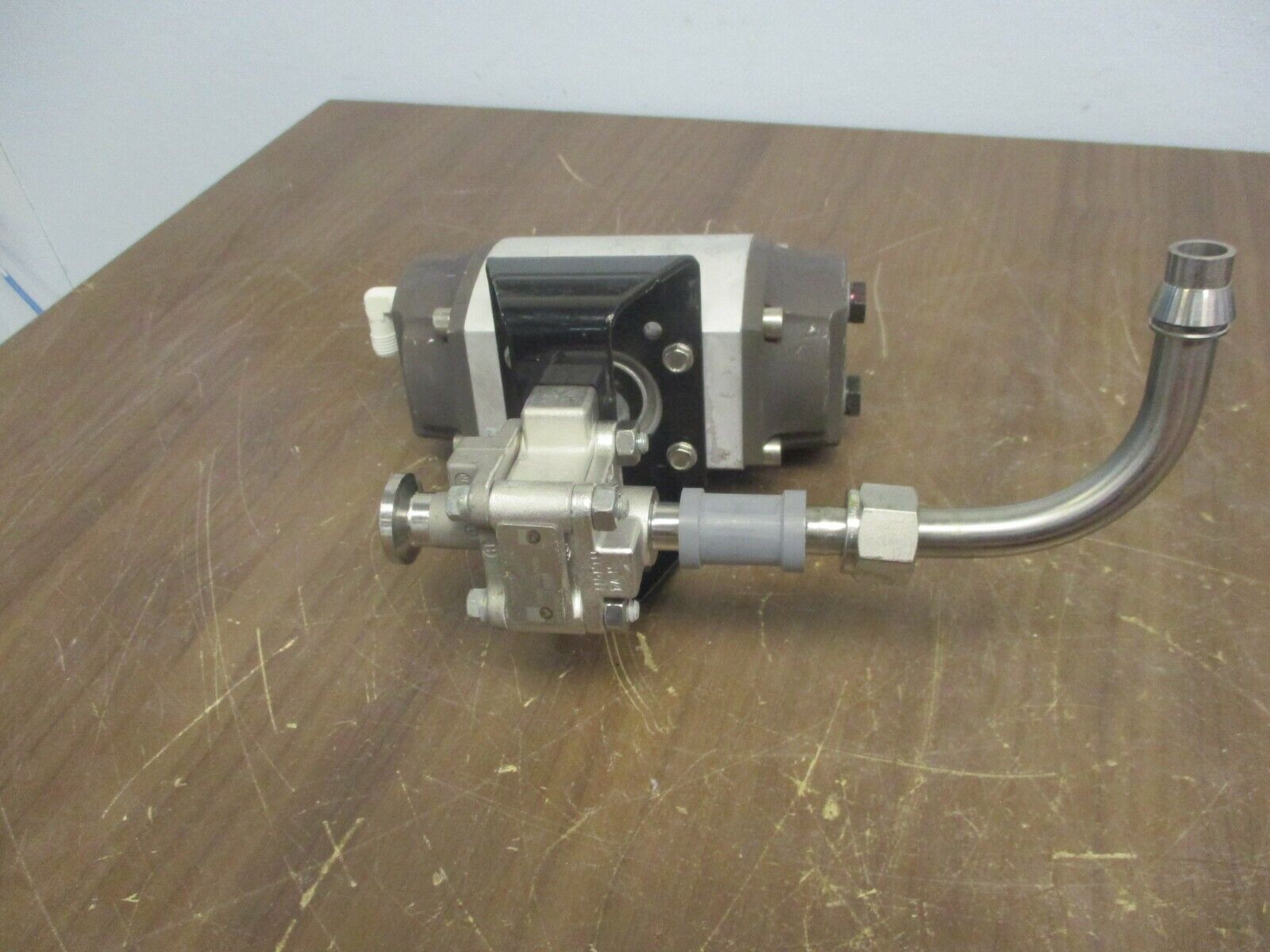 Flowserve Series 39 Pneumatic Actuator w/ Valve 10 39 SN R6 Max Pressure: 120PSI