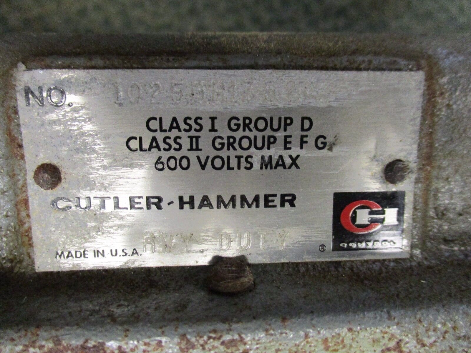 Cutler-Hammer Explosion Proof Push Button Station 10250H1752A 3-Position Used