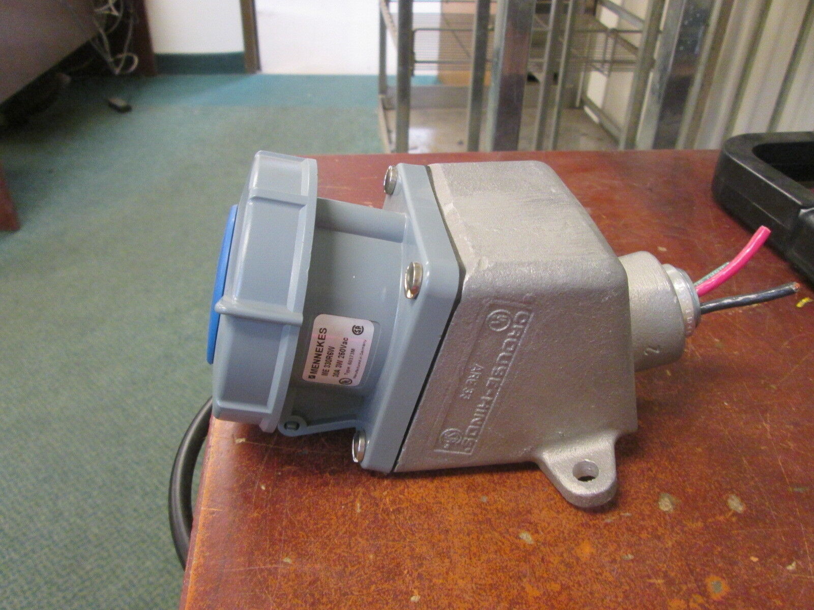 Mennekes Receptacle 30A 250V 3W Used
