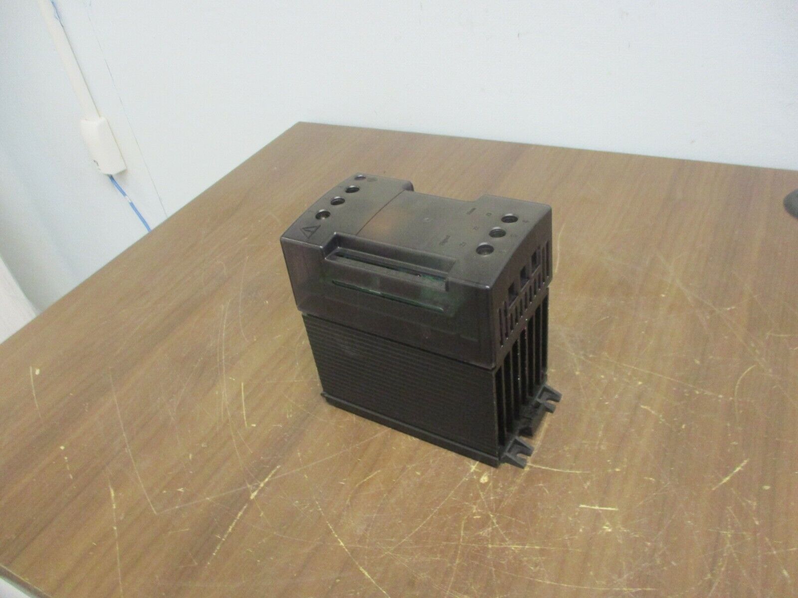 Watlow Din-A-Mite Solid State Power Control DC10-24S5-H000 230-240V 50/60Hz Used