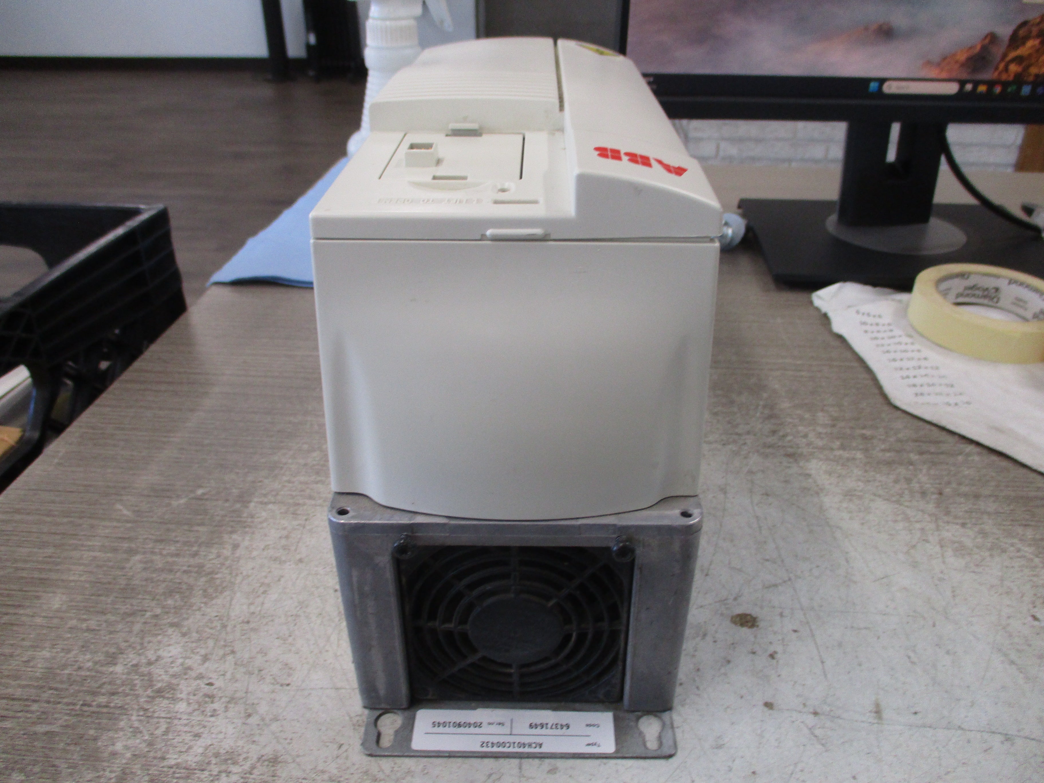 ABB ACH401 AC Drive ACH401C00432 3HP 3Ph *No Keypad* *Broken Cover Latch* Used