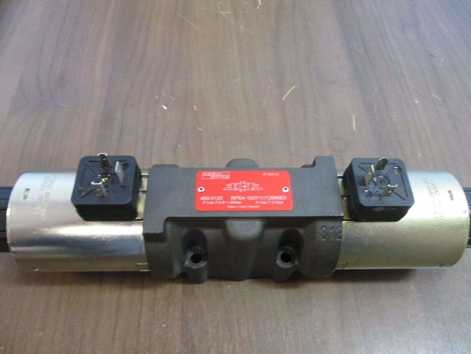 Argo Hytes Directional Control Valve RPE4-103Y11/12060E5 120VAC, Used