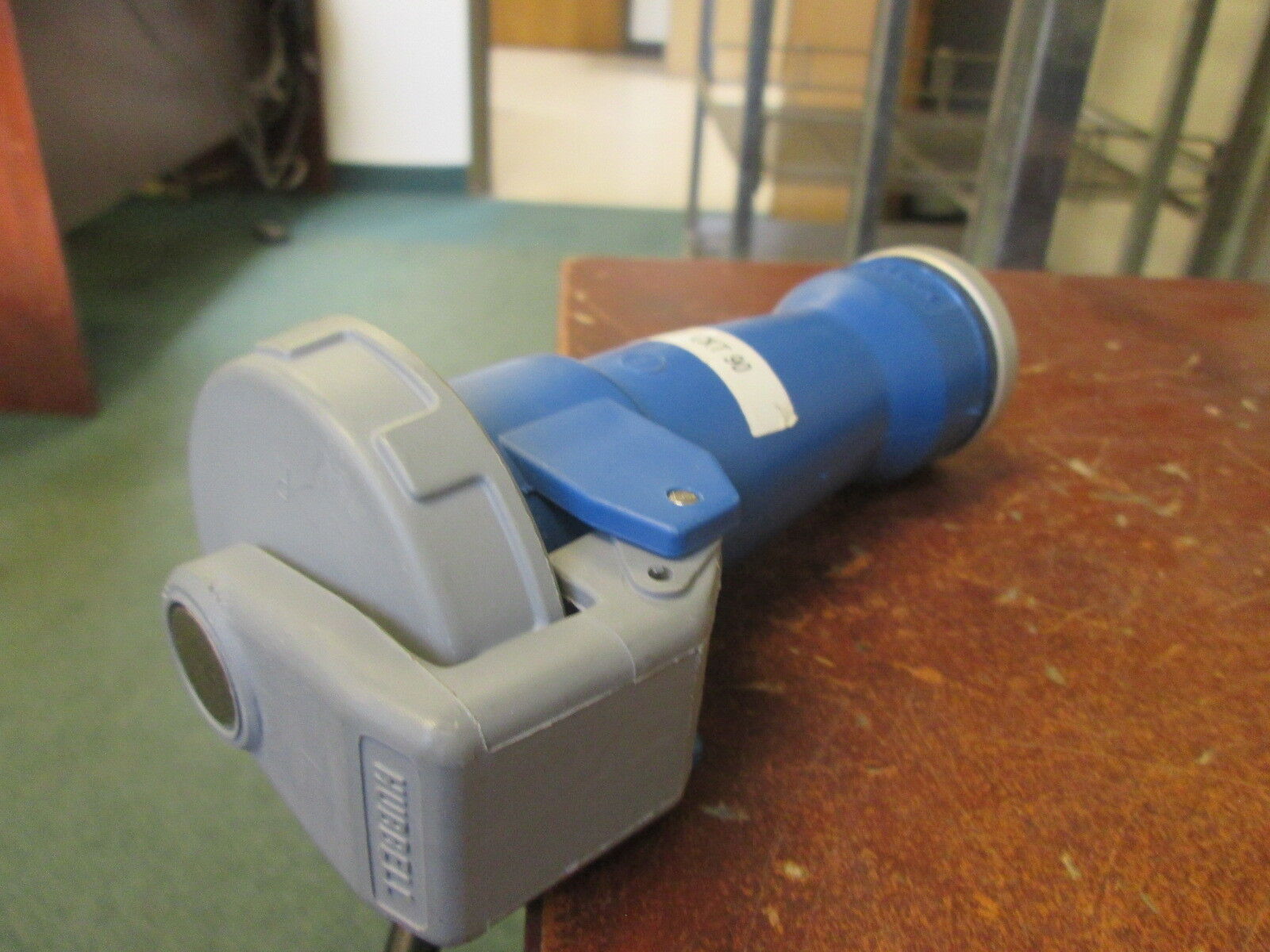 Hubbell Connector 320C6W 20A 250V Used