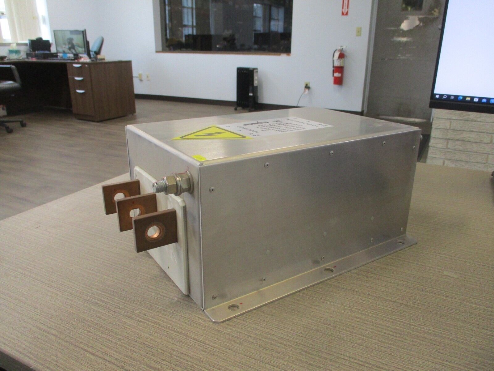 Jones EMI Filter FLVI5RK-800BE 800A 520/300VAC 50/60Hz. Used.