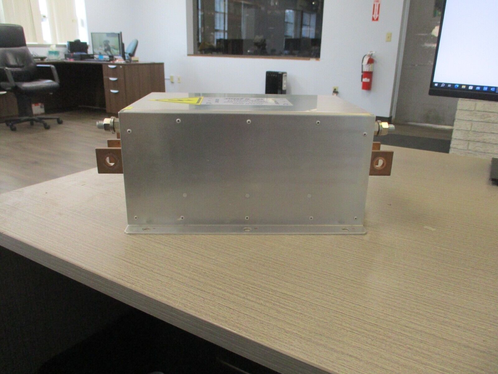 Jones EMI Filter FLVI5RK-800BE 800A 520/300VAC 50/60Hz. Used.