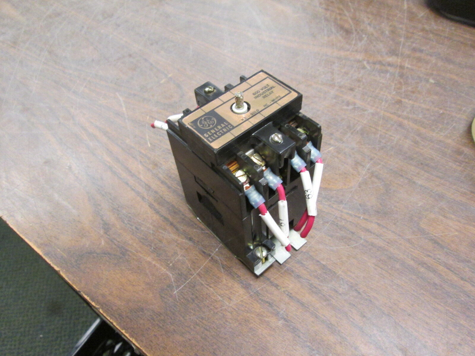 GE Relay CR120B 022** 120V Coil 600V Used