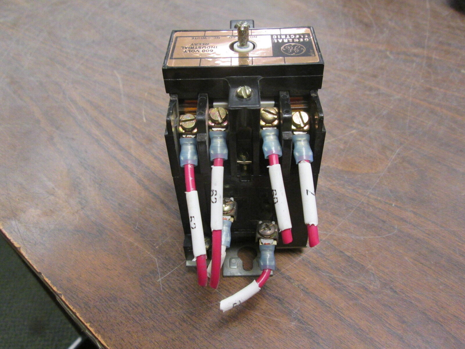 GE Relay CR120B 022** 120V Coil 600V Used