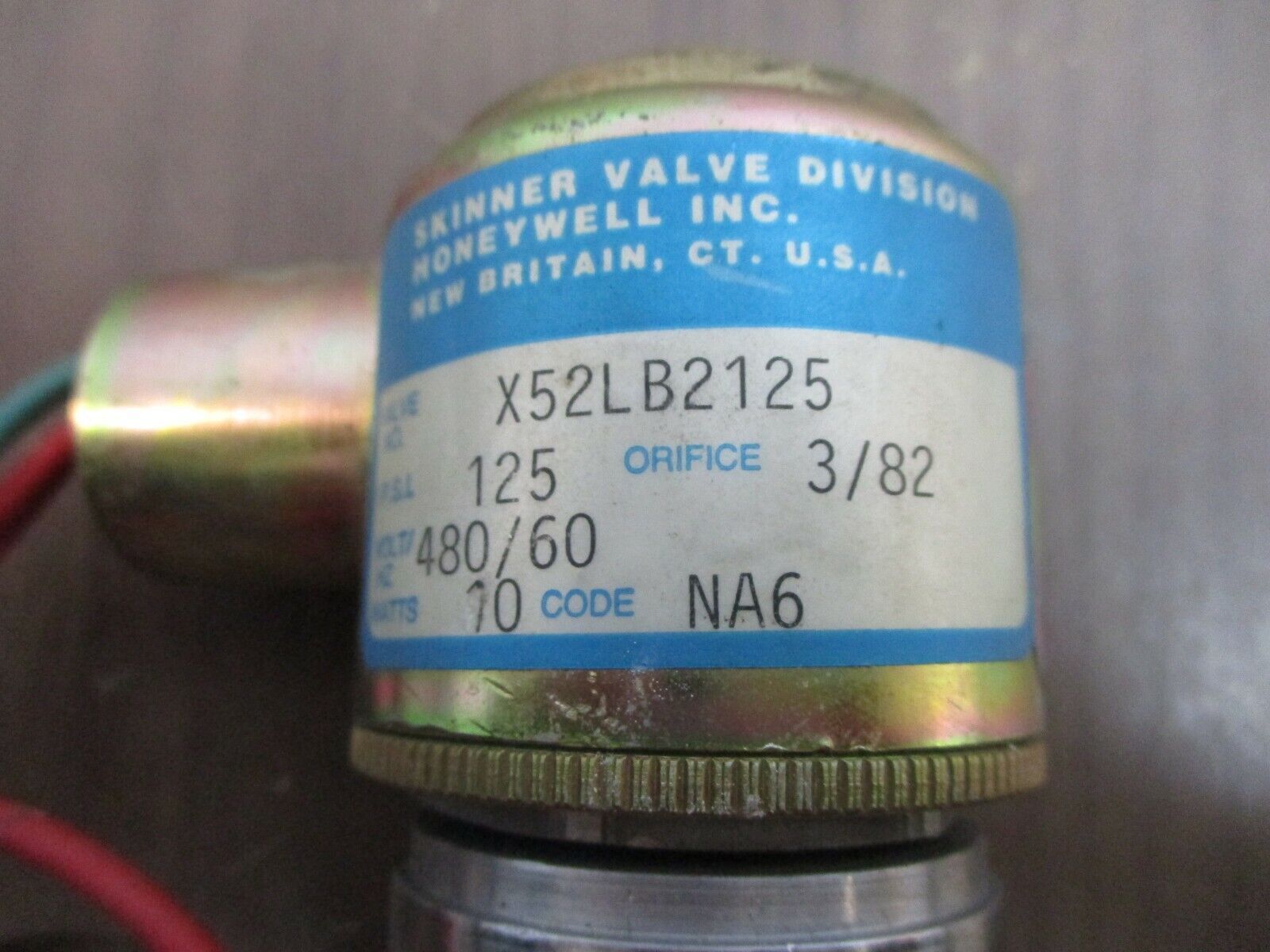 Honeywell Skinner Solenoid Valve X52LB2125 125PSI 480V 60Hz Used