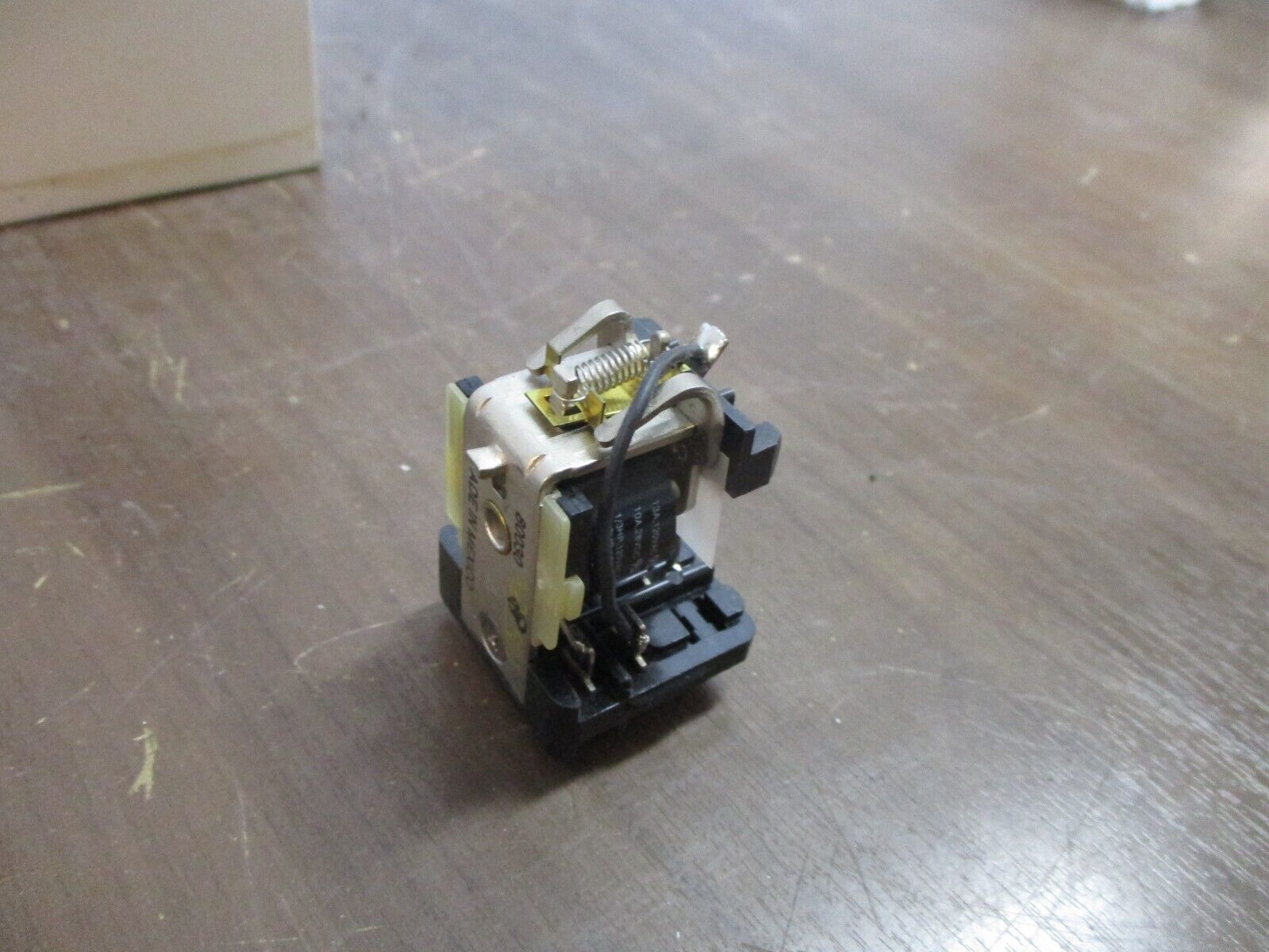 Dayton Relay 5X814E 120VAC 60Hz New Surplus