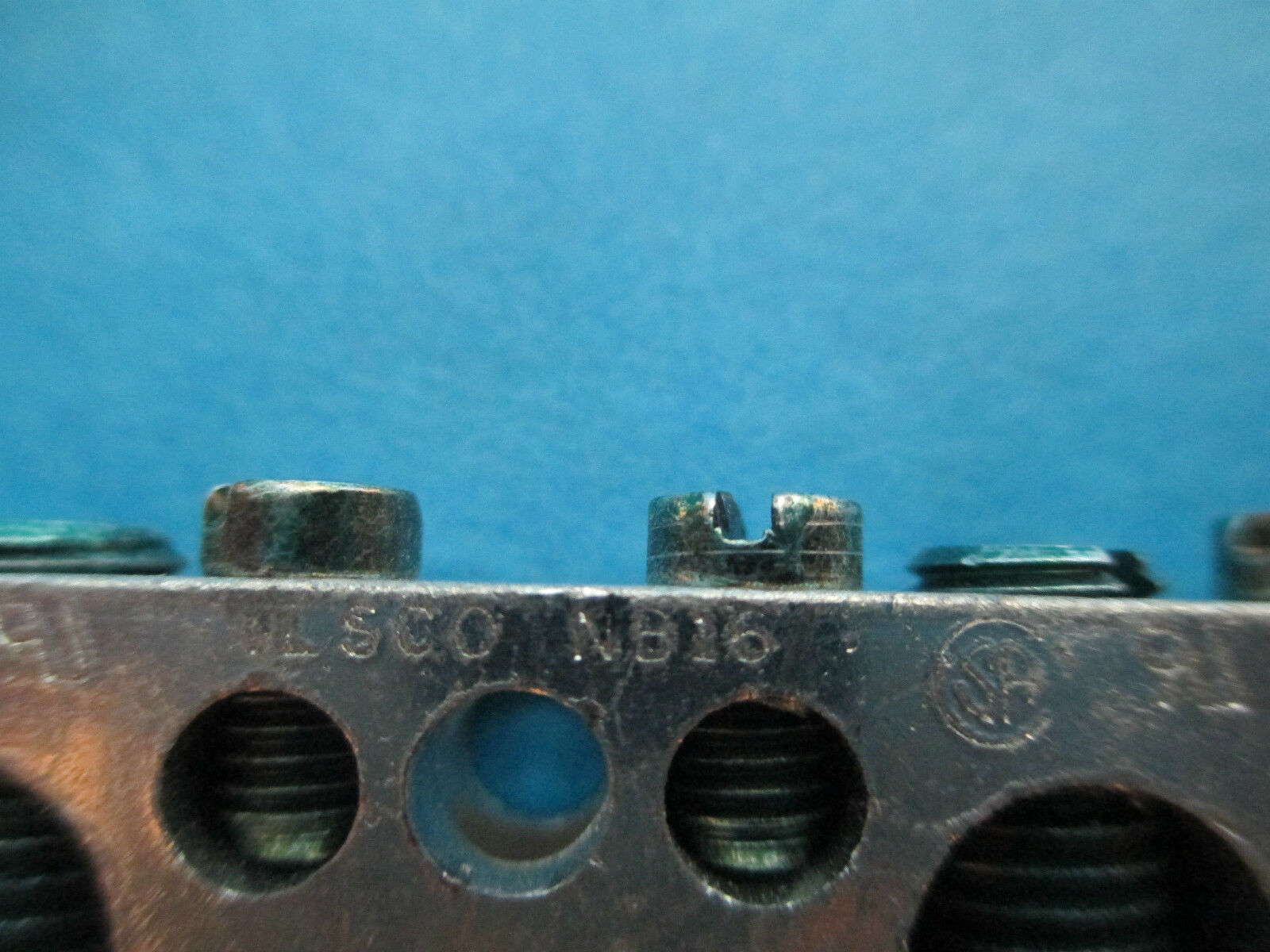 Ilsco Neutral Bar NB16, (6) 1/0-14, (15) 6-14, AL Block