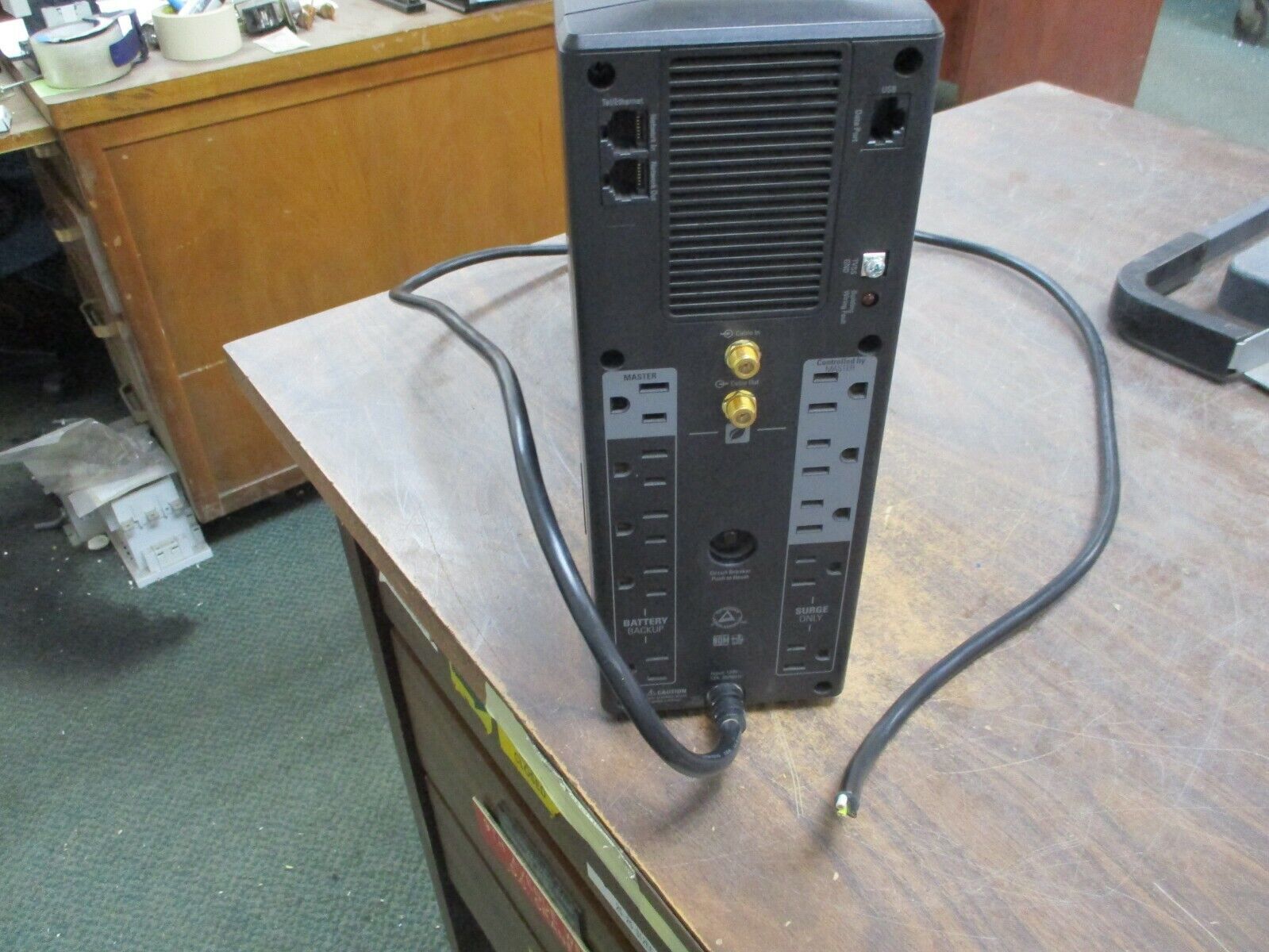 APC UPS Battery Backup BX1500G Input: 120V, 12A, 50/60Hz, 1Ph 1500VA Used