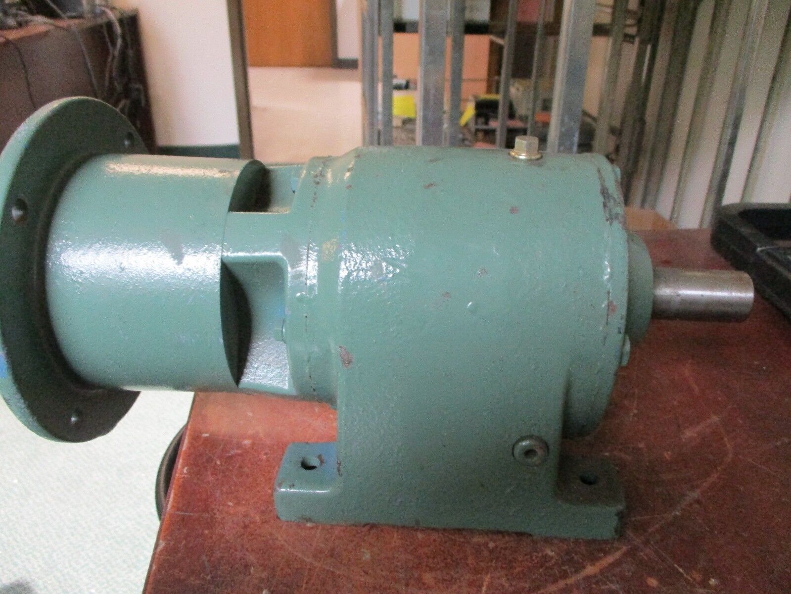 Sew-Eurodrive Reducer R40LP R40LP Ratio: 14 880in/Lb Torque Used