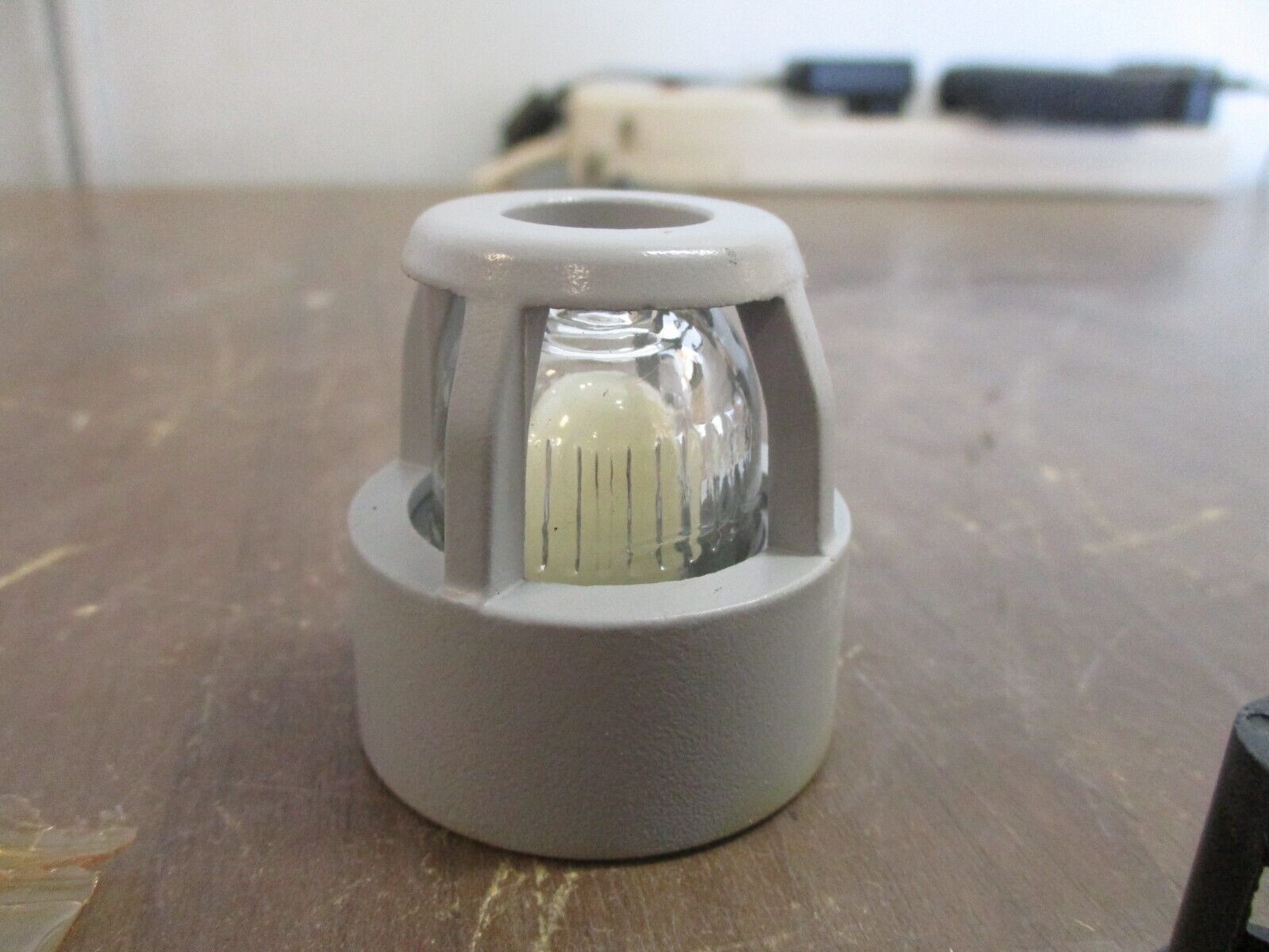 Allen-Bradley Illuminated Push Button Lens Assembly 800H-N106W Ser. A White