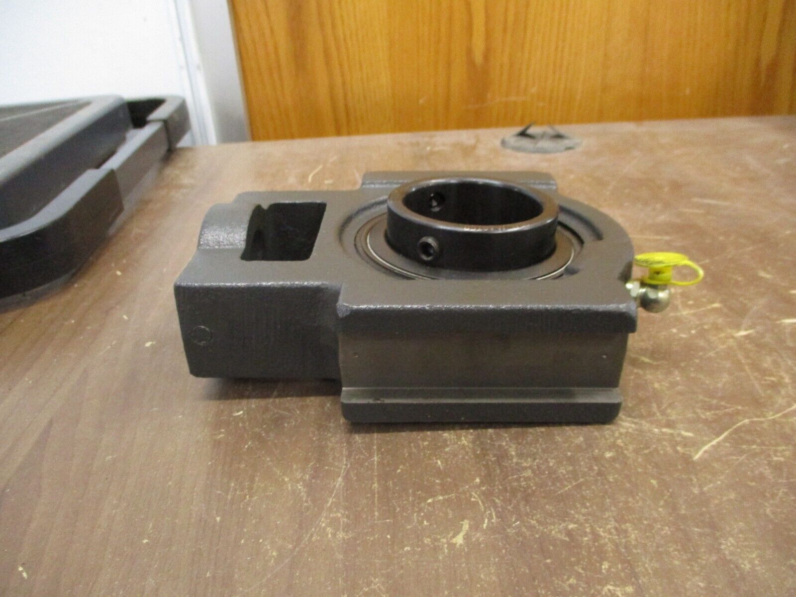 SealMaster Gold Line Take-Up Bearing ST 35 2 3/16" New Surplus