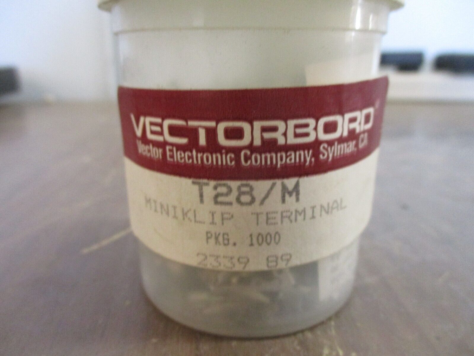 Vector Electronic Co. Vectorboard Miniklip Terminal T28/M *Approx. 1000*