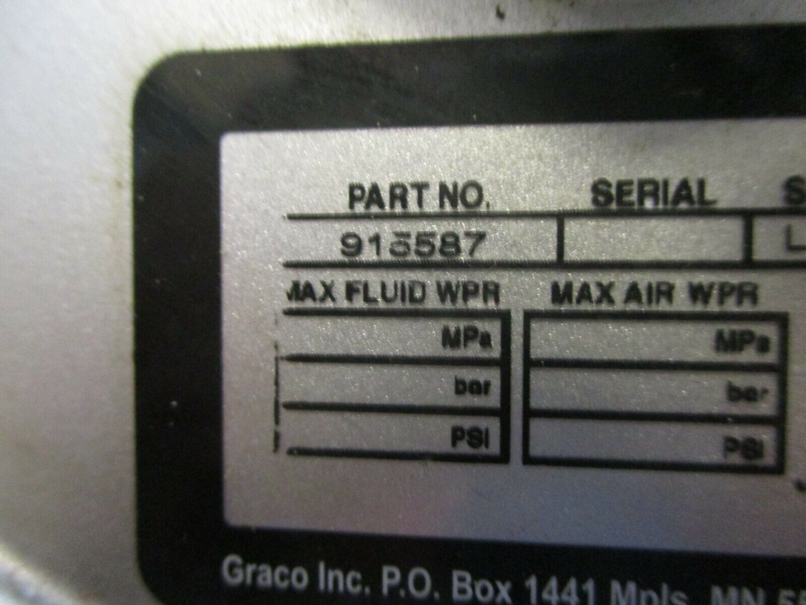 Graco Diaphragm Regulator Valve 915587 100PSI Used