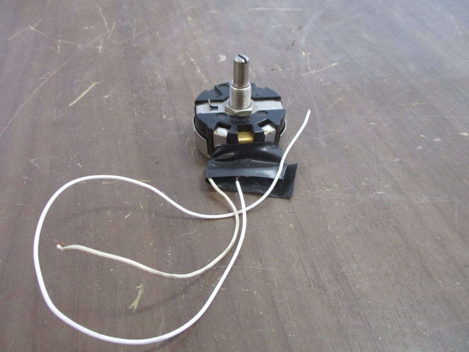 Clarostat Potentiometer RA30NASD250A 25ohm Used