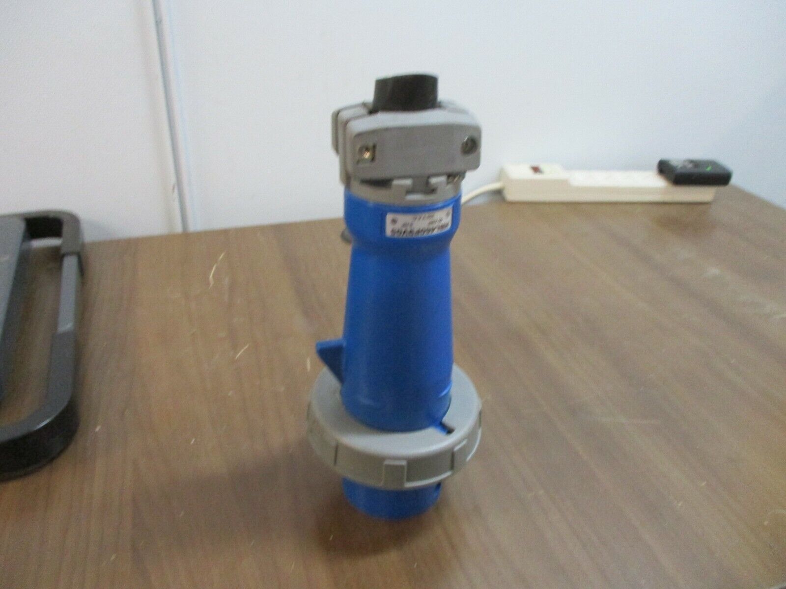 Hubbell Plug HBL460P9V05 60A 250V Used