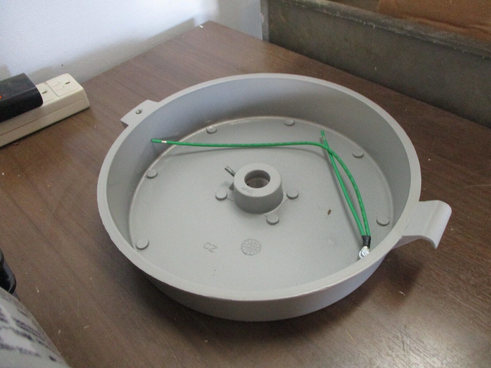 Eaton CHAMP Series Explosion Proof Luminaire Fitting VMVL-3-2A-R3-UNV1-S890 LED