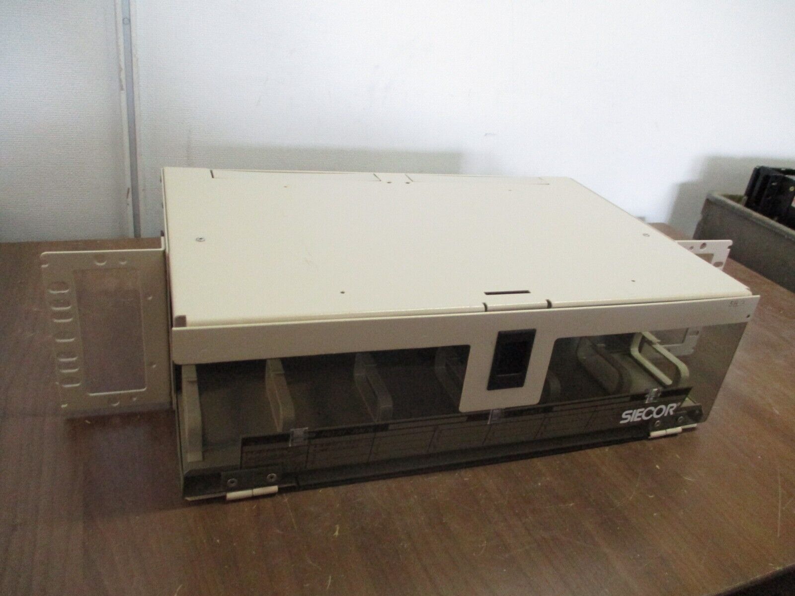 Corning / Siecor Connection Housing FDC-CMH-024 Used