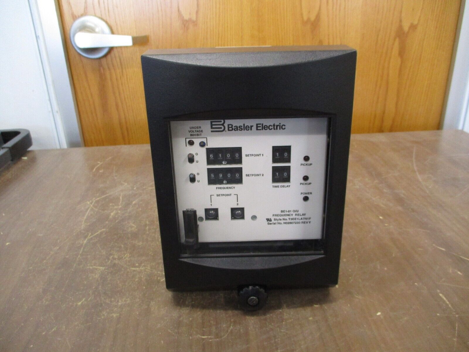 Basler Electric BE1-81 O/U Frequency Relay T3EE1LA7N1F Rev. Y Used