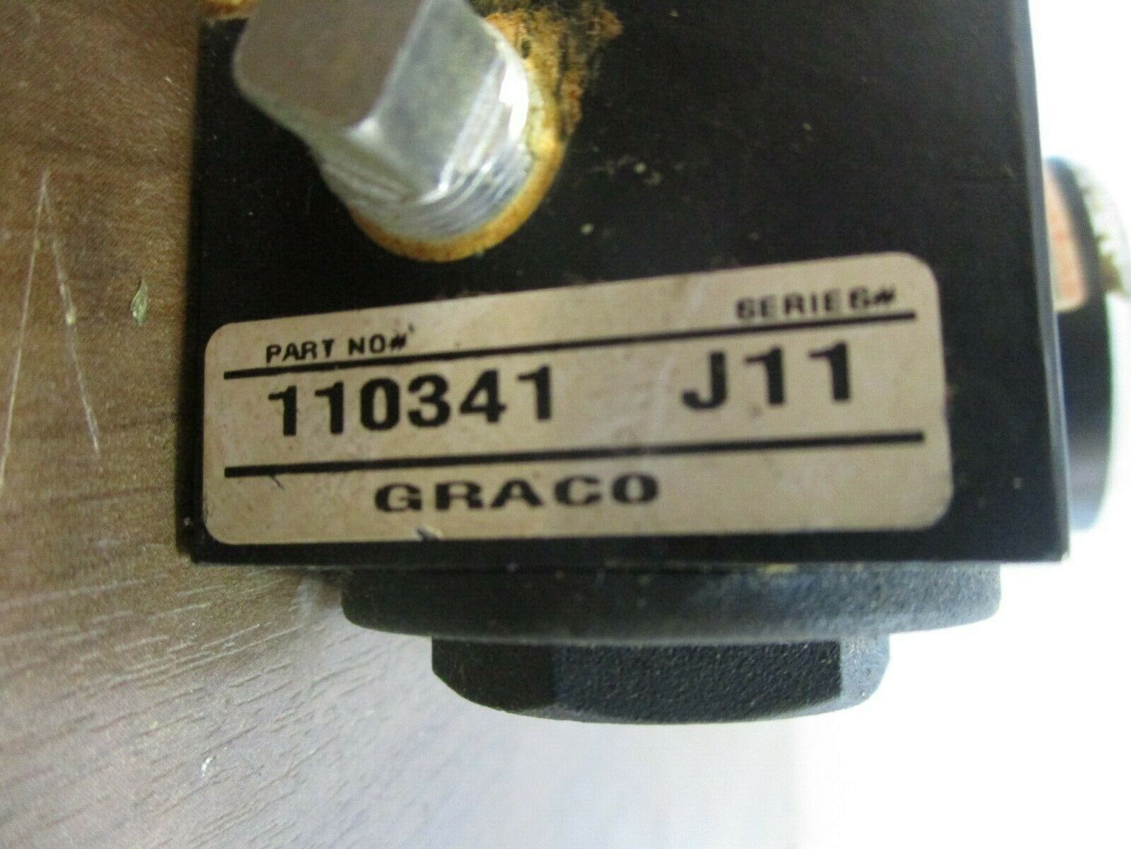 Graco J11 Air Regulator w/ Pressure Gauge 110341 Used