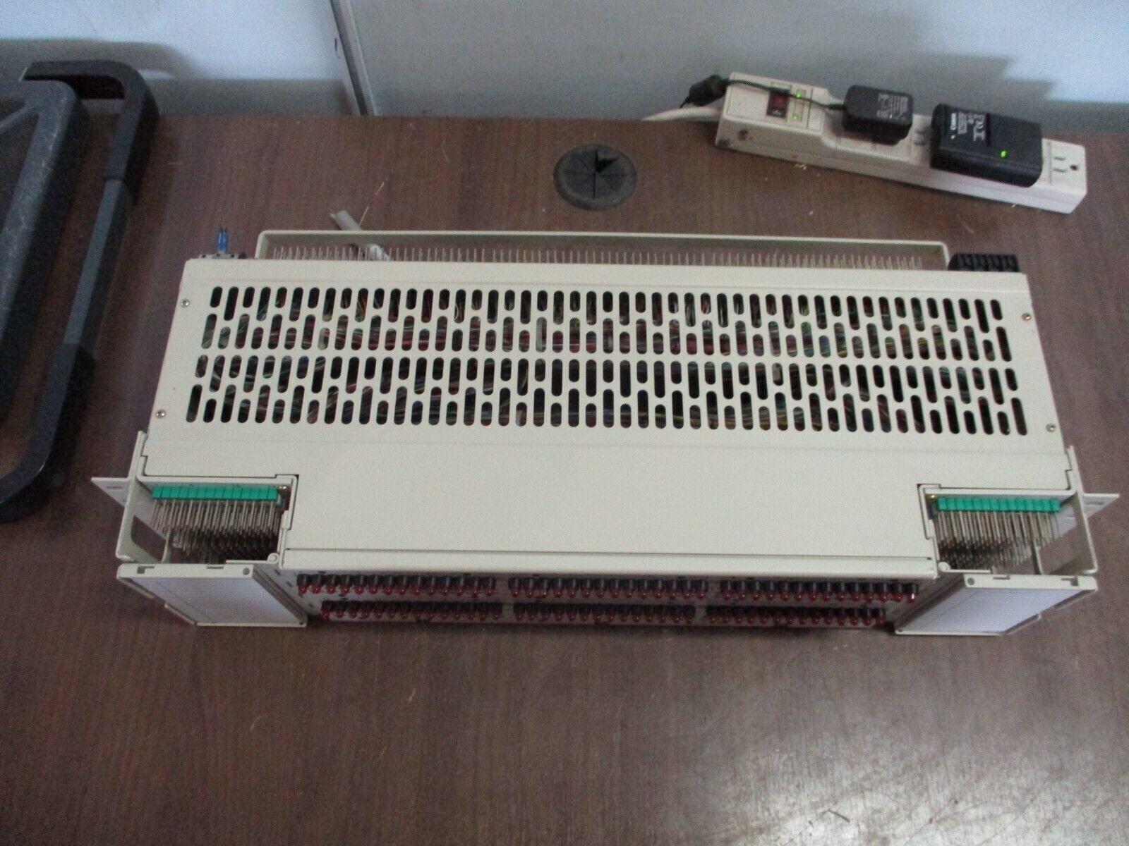 ADC DSX-1 Cross Connect D1M-1A0023 42/56VDC 2A Used