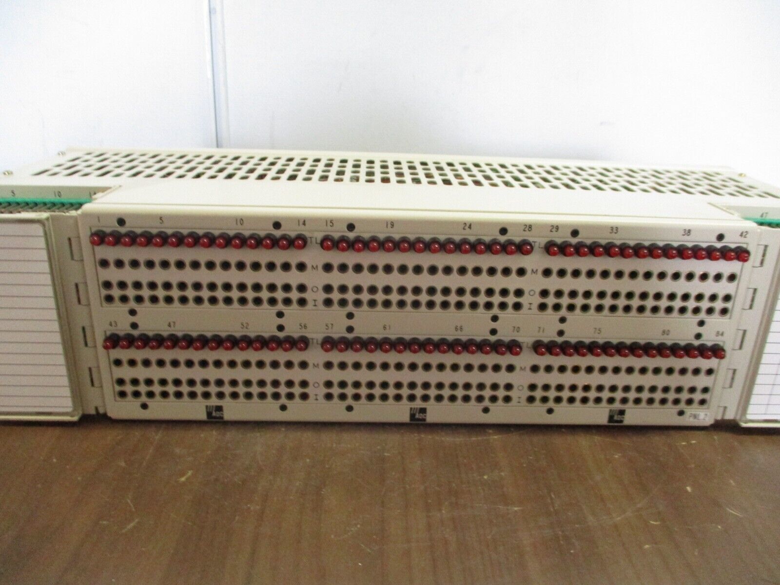 ADC DSX-1 Cross Connect D1M-1A0023 42/56VDC 2A Used