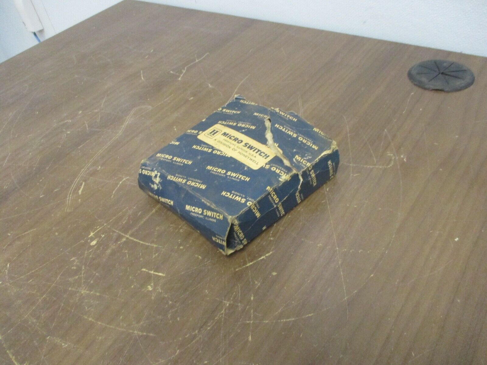 Honeywell Micro Switch Snap Switch BA-2R New Surplus *Box of 6*