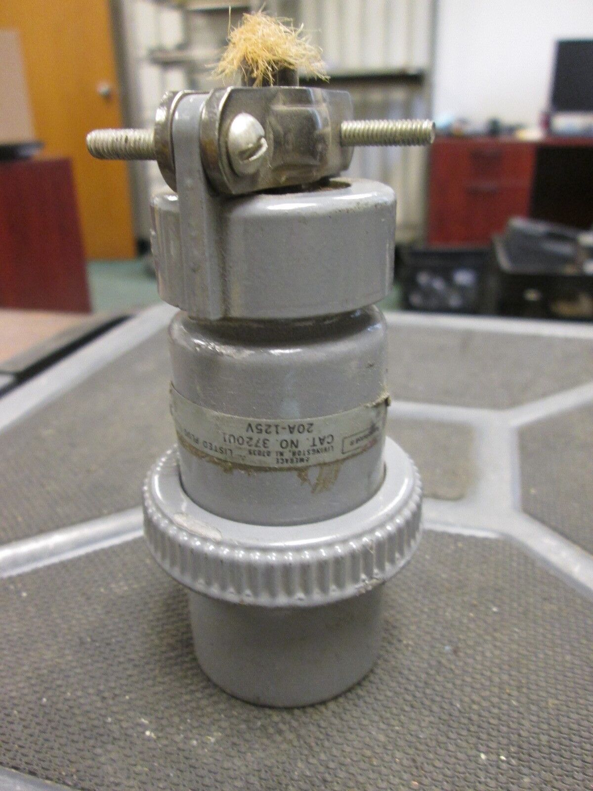 RussellStoll Plug 3720U1 20A 125V 3W Used