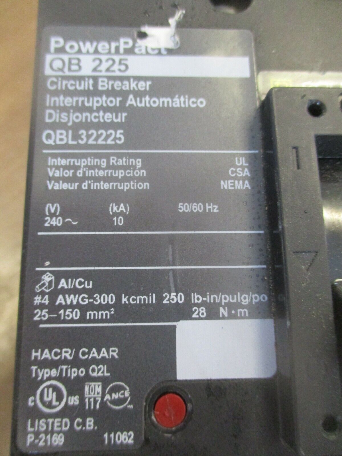 Square D PowerPact QB 225 Circuit Breaker QBL32225 225A 240V 3P Used