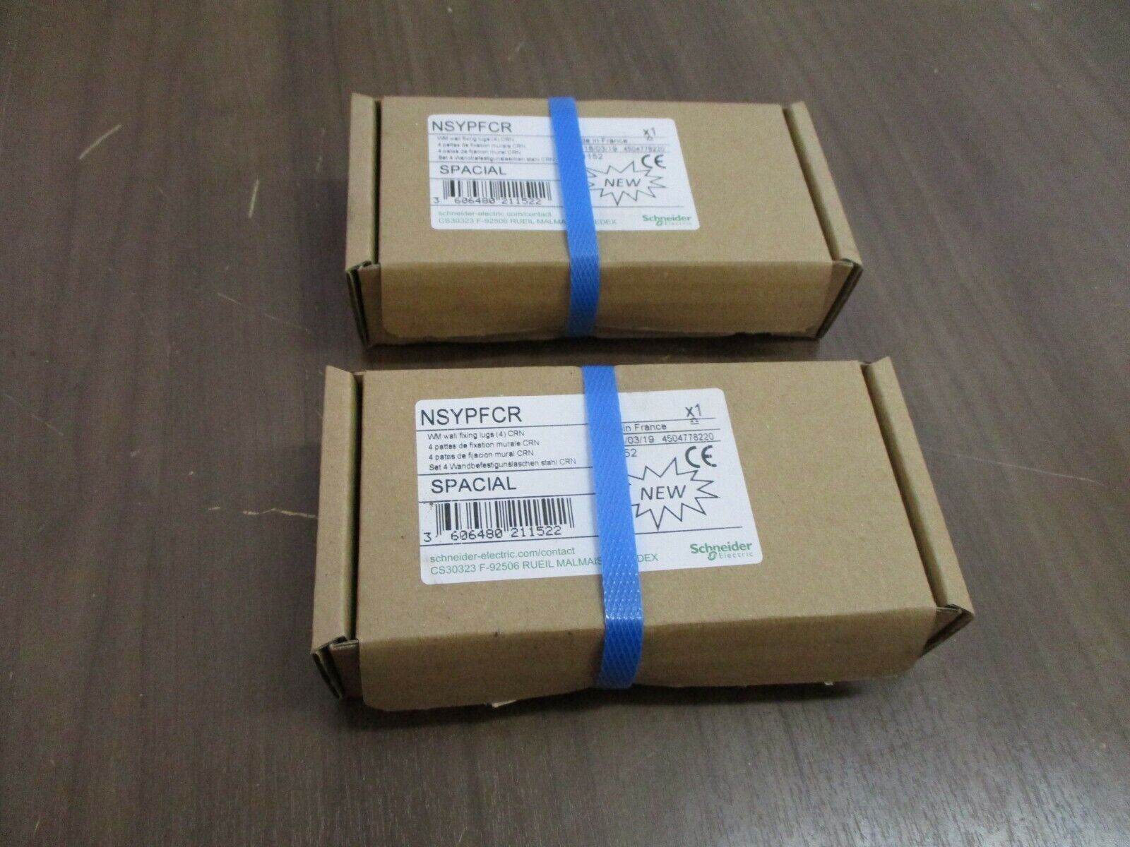 Schneider Wall Fixing Lugs NSYPFCR *2 Sets of 4* New Surplus