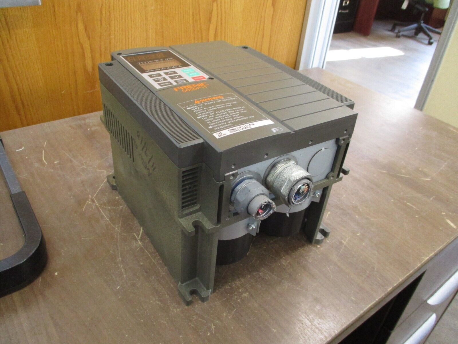 Fuji Electric Frenic 5000P11 AC Drive FRN010P11S-4UX 10HP 3Ph w/ Keypad Used