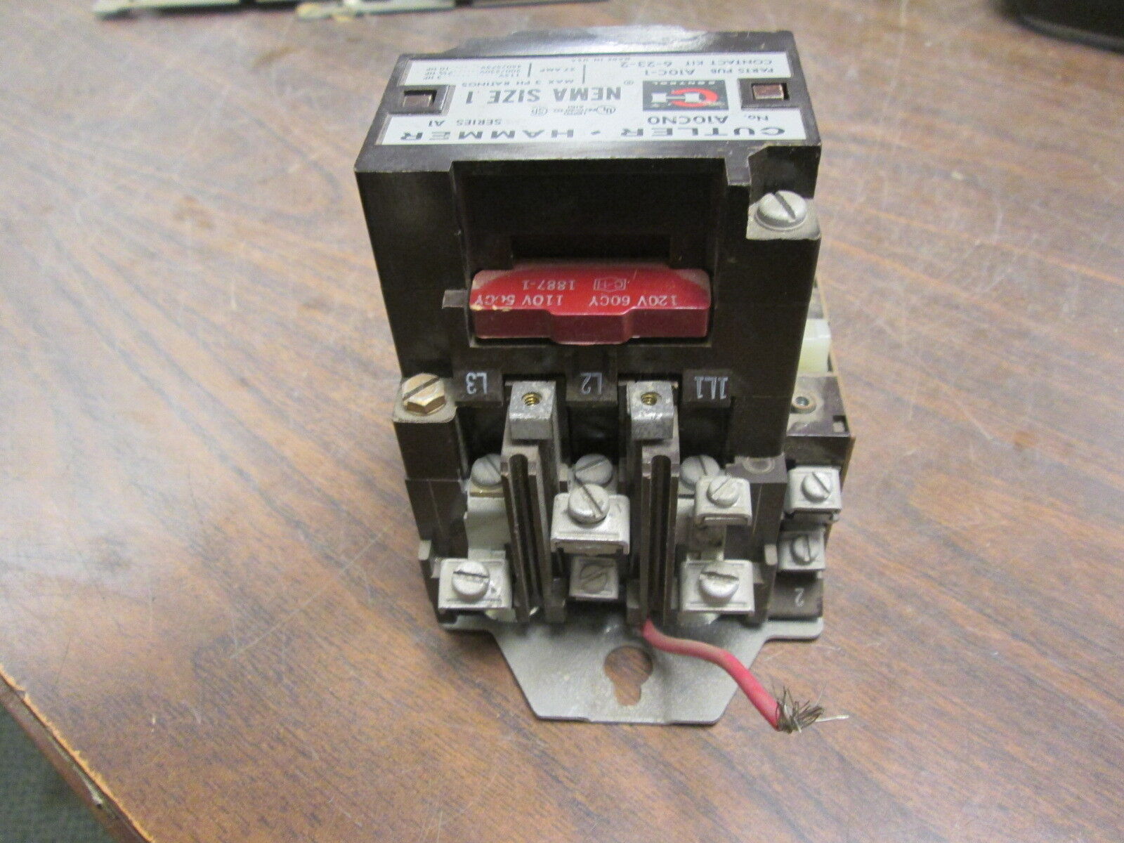 Cutler-Hammer Size 1 Contactor A10CN0 120V Coil 27A Used