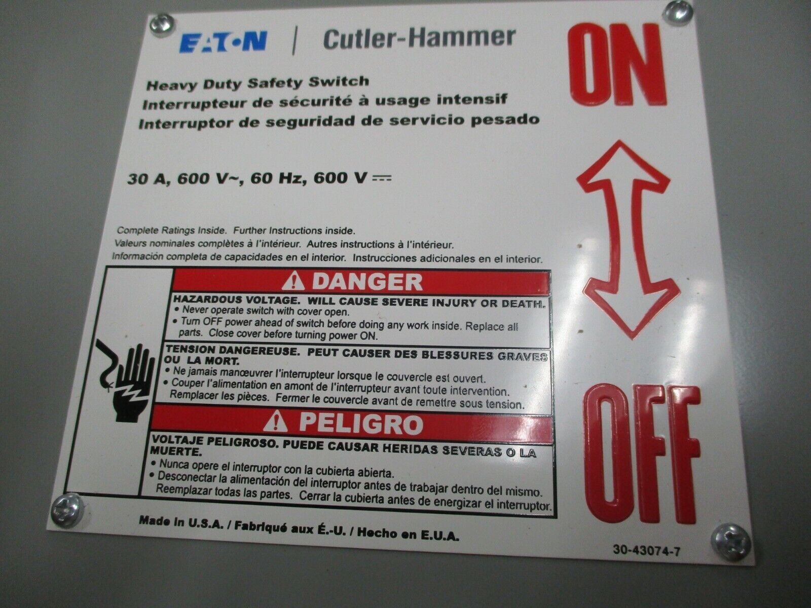 Eaton Fusible Safety Switch / Disconnect DH261NGK 30A 600V 3W New Surplus