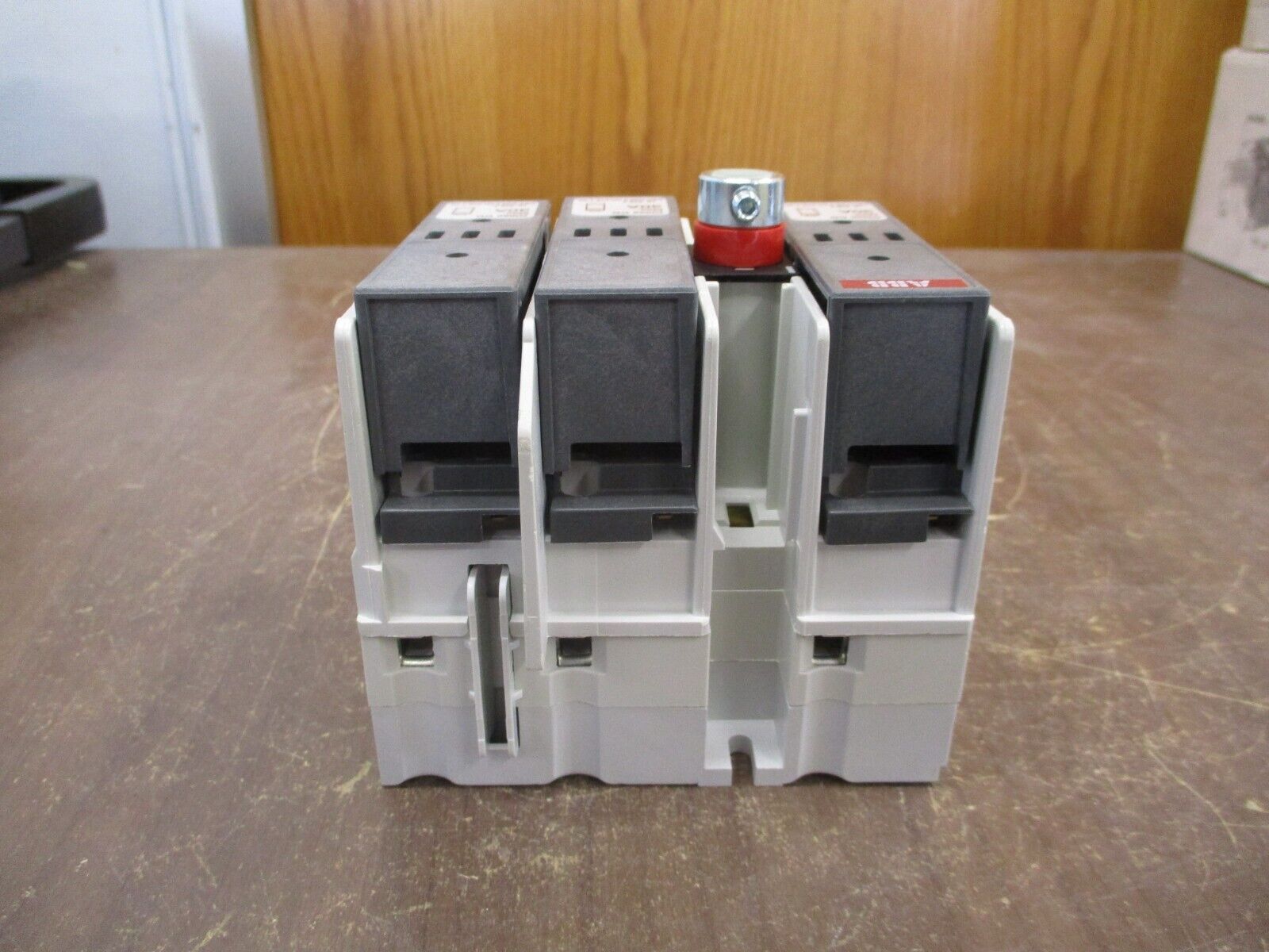 ABB Fusible Disconnect Switch OS30FACC12 30A 3P New Surplus