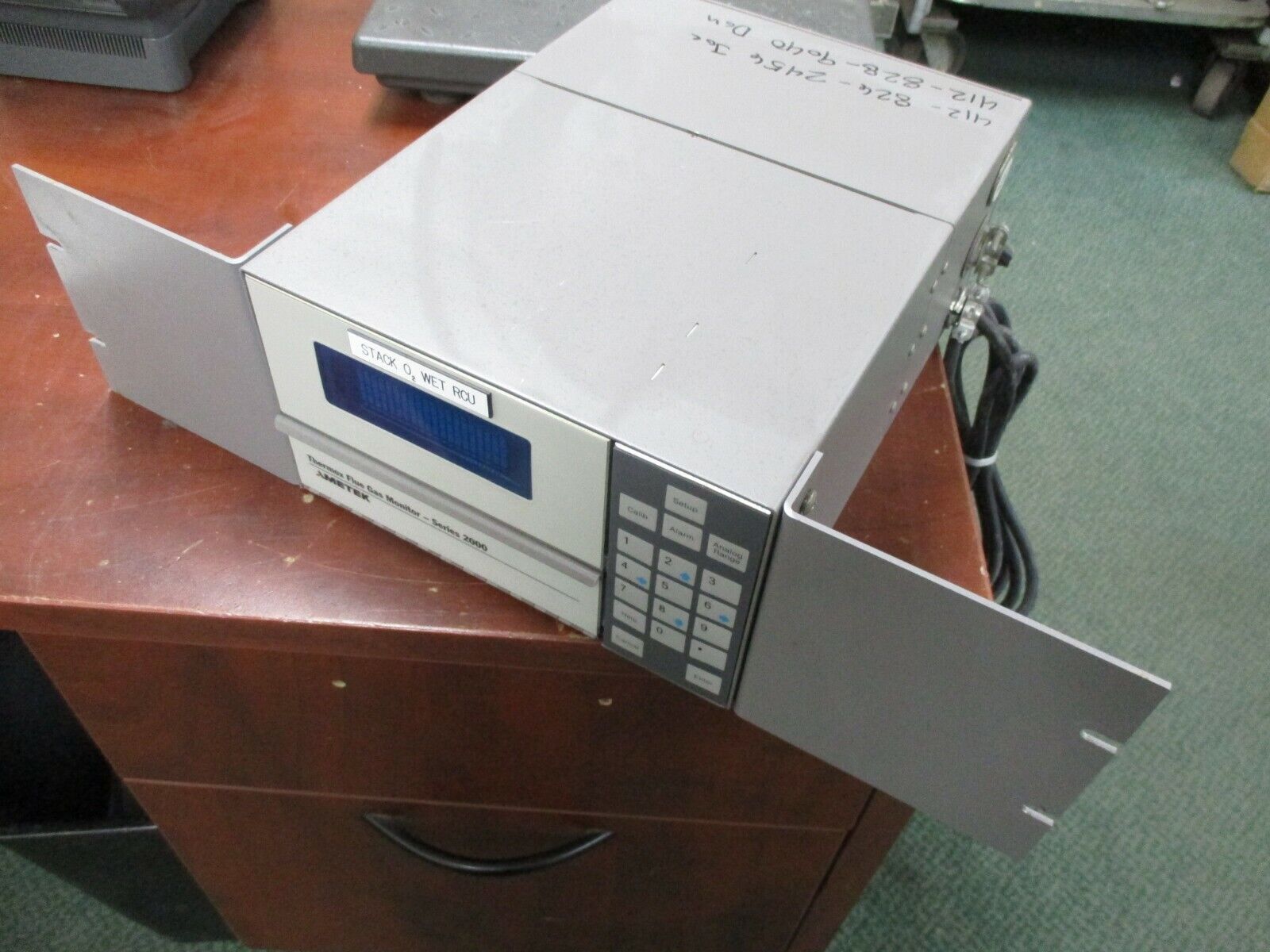Ametek Thermox Flue Gas Monitor Series 2000 95-230V 75VA 47-63Hz Used