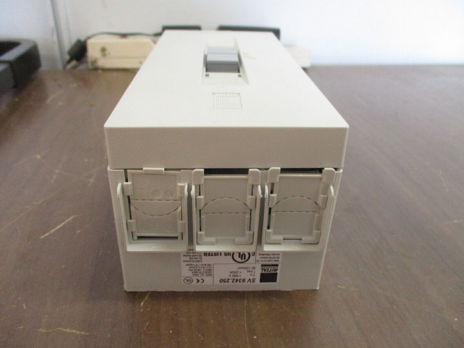 Rittal Busbar Adapter SV 9342.250 250A 600V 3Ph Used