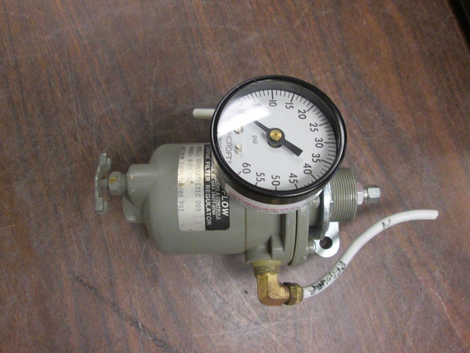 ITT Conoflow Airpak Filter Regulator GFH65XTKEX1C D89 0-25 PSI 300 PSI max Used