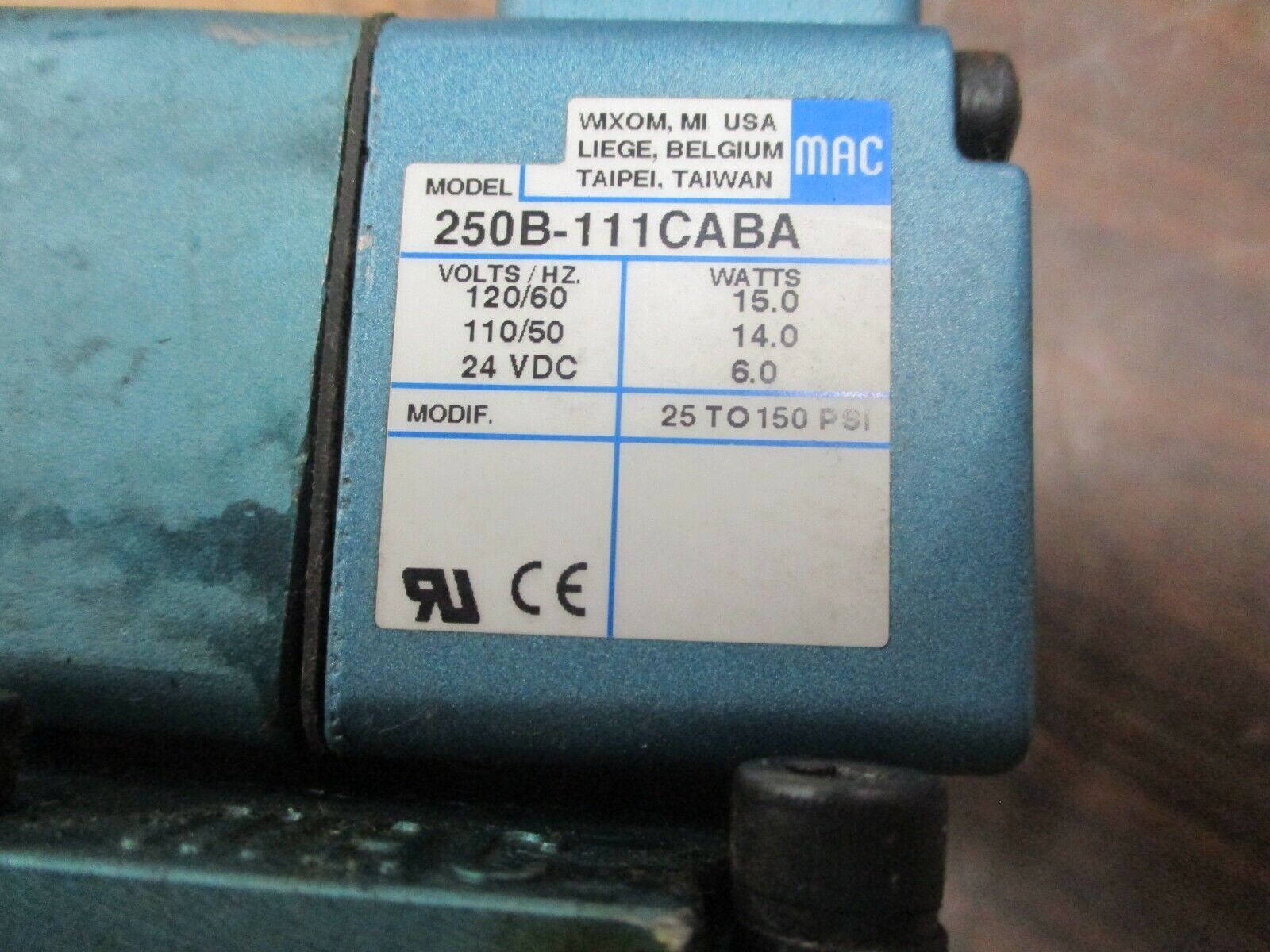 MAC Solenoid w/ Valve 250B-111CABA 110/120V 50/60Hz 24VDC 25-150PSI Used