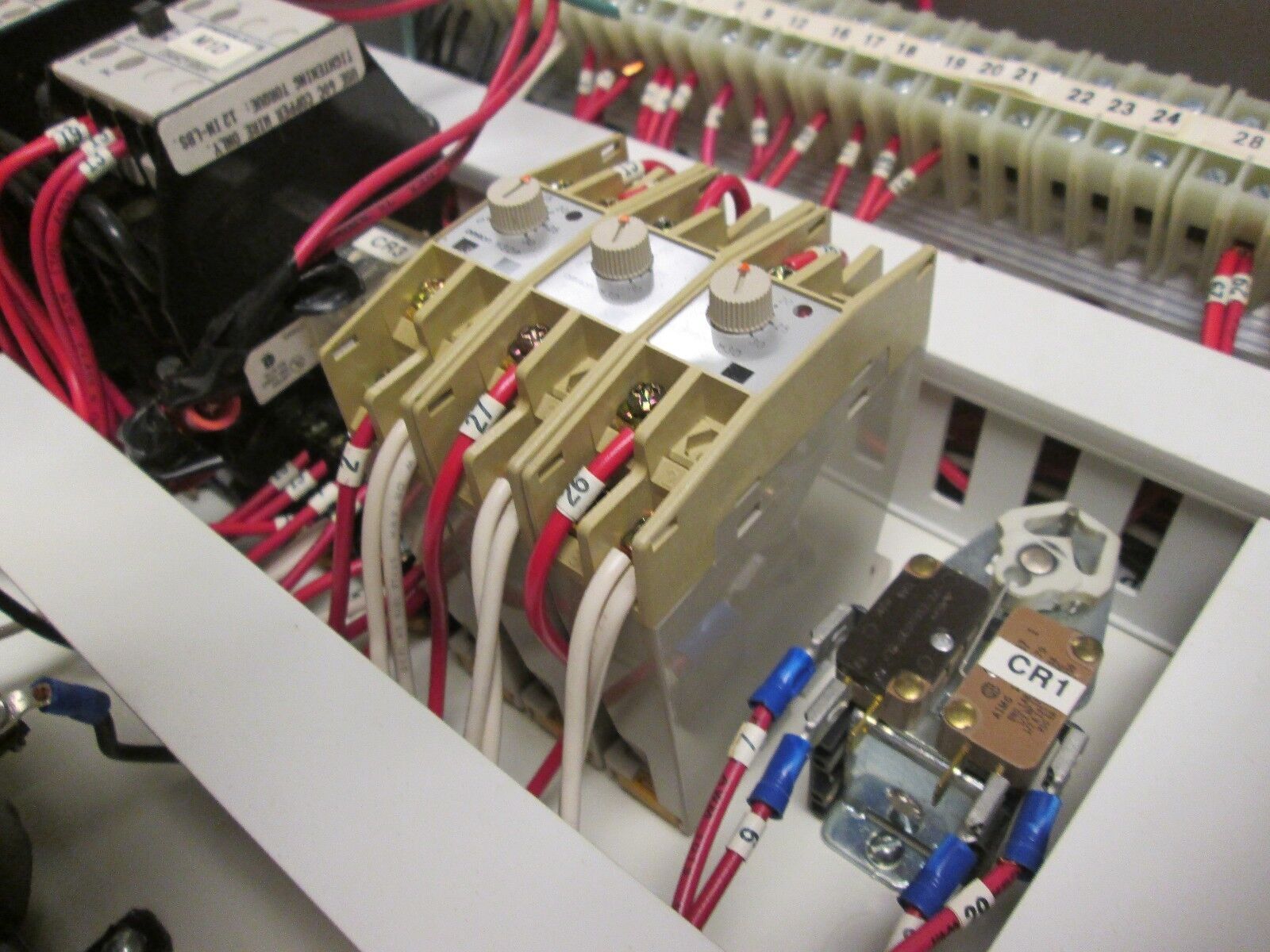 Kelly Door Control 706-699 Used