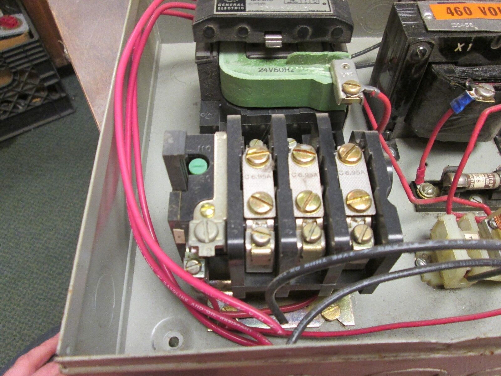 GE Enclosed Starter w/ CT CR206C100EAA 27A 600V Size 1 Used