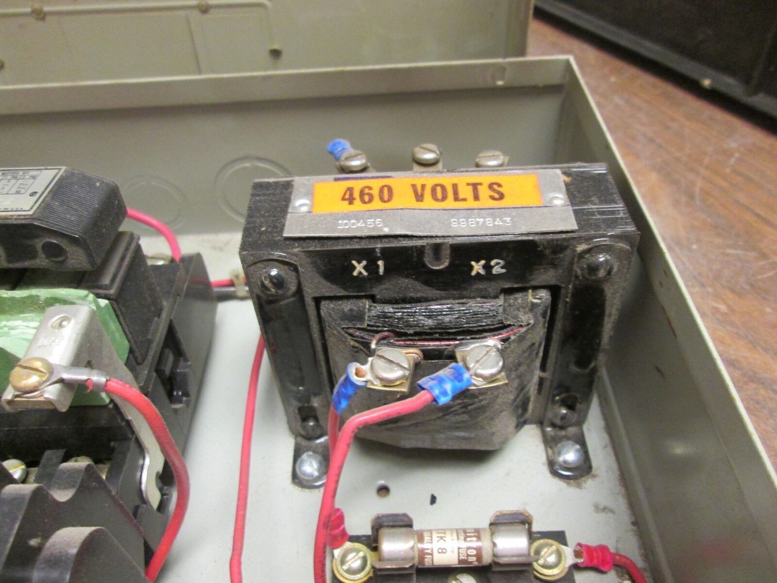 GE Enclosed Starter w/ CT CR206C100EAA 27A 600V Size 1 Used