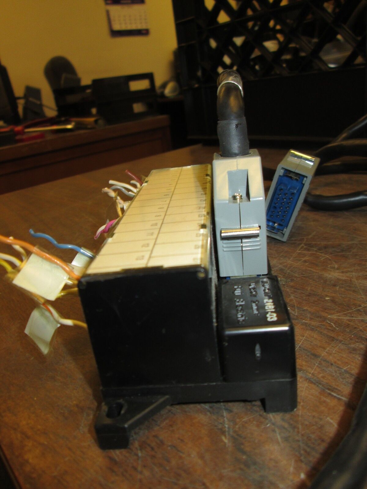 Fiji Electric I/O Terminal Block AU-CW 21B1-03 w/ cable Used